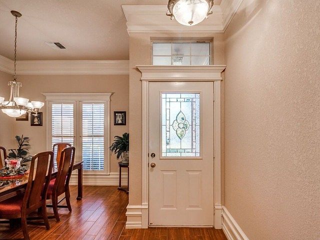 1st image of 14401 Chapel Dr