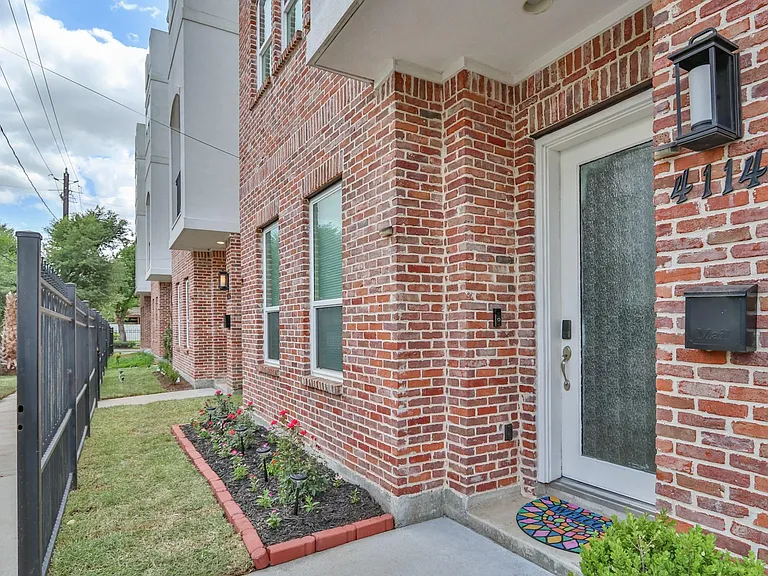 4114 Driscoll St — Photo 46