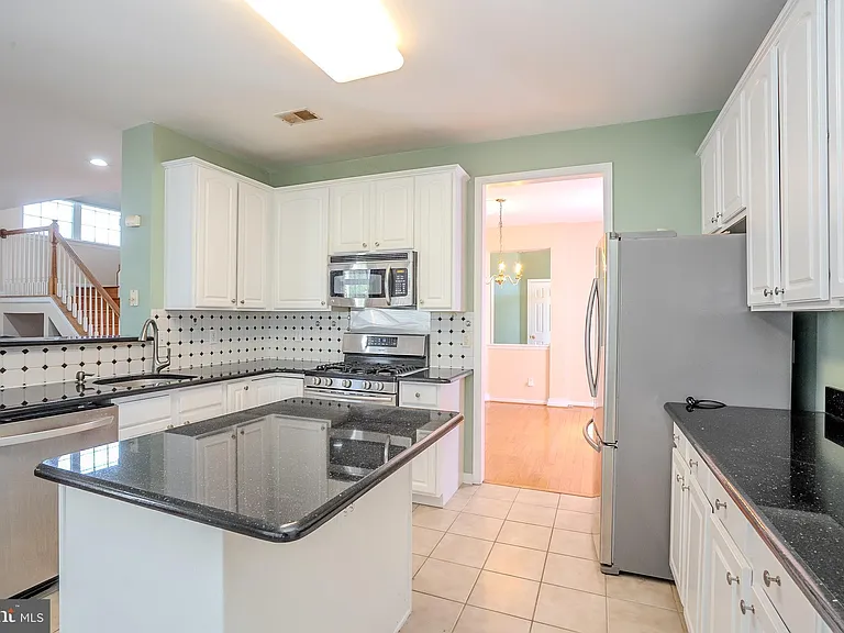 31 Hawthorn Dr — Photo 21