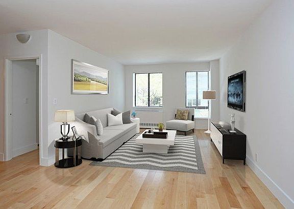 4th image of 410 W 53rd St APT 711