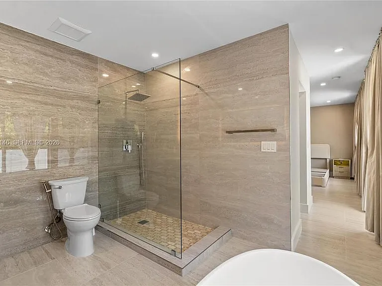 1345 SW 14th Ave — Photo 25