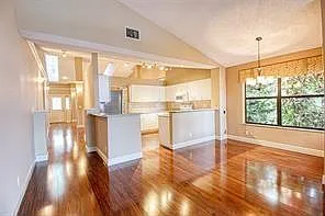 6310 NW 58th Way — Photo 6