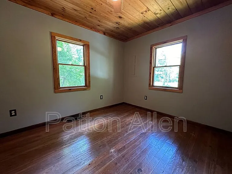 267 Davis Creek Rd — Photo 15