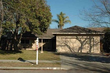 1st image of 3196 Vistamont Dr
