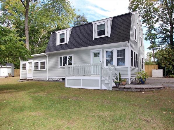 16 Norfolk St, Lakeville, MA 02347