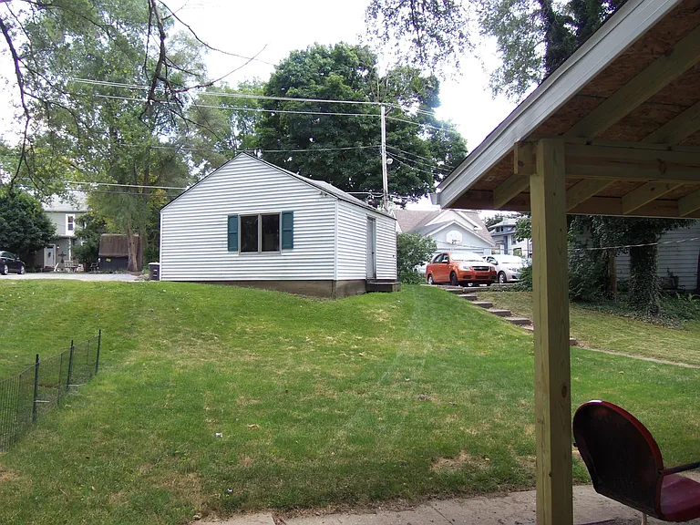 1820 Kentucky Ave — Photo 3