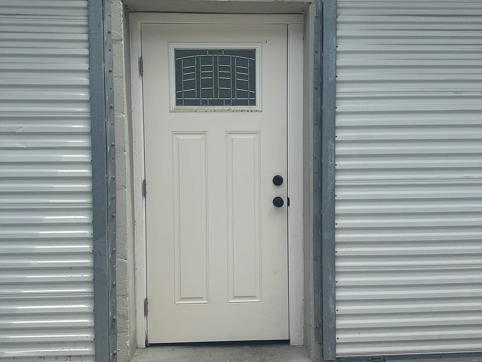 20 N Eustis St #4D