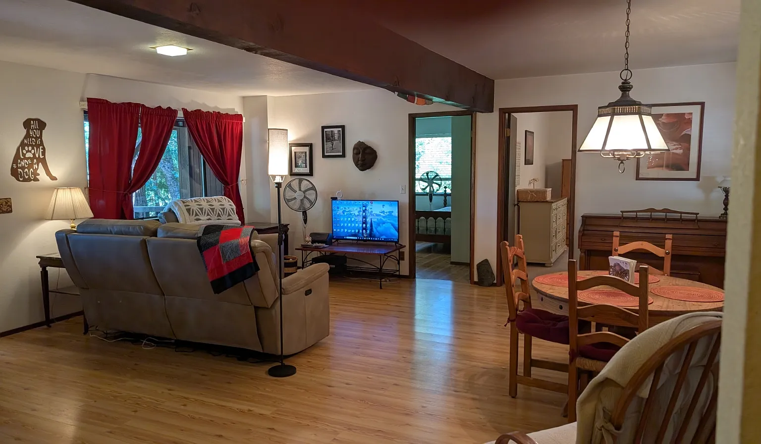 2 bed, 1100 sqft, $2,100 — Photo 4