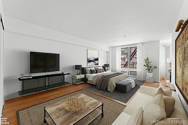 1st image of 25 W 13th St APT 4GN