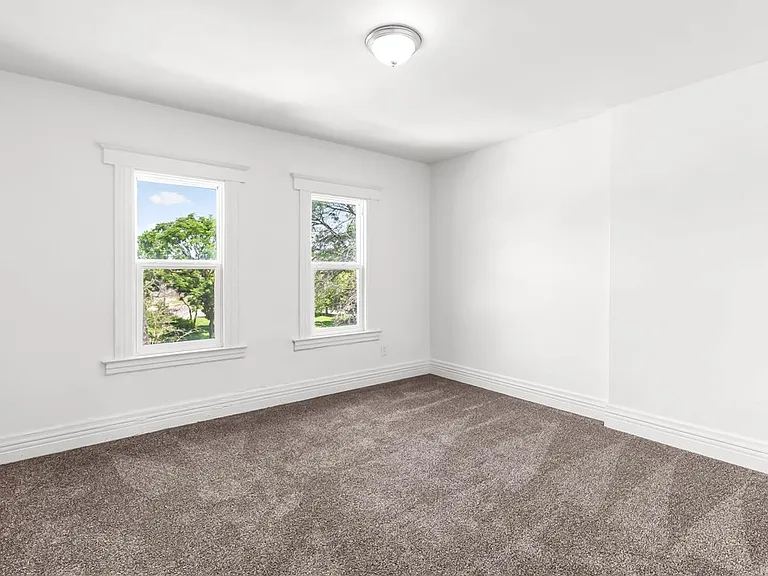 216-1HOLBROOK Street — Photo 18