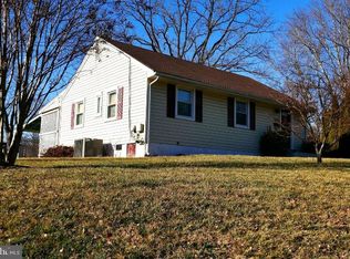 7236 Pimmit Ct, Falls Church, VA 22043