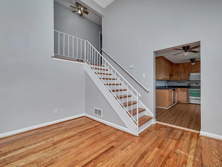 824 Morgan Trl — Photo 14