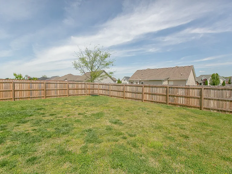 3404 Tourmaline Dr — Photo 3