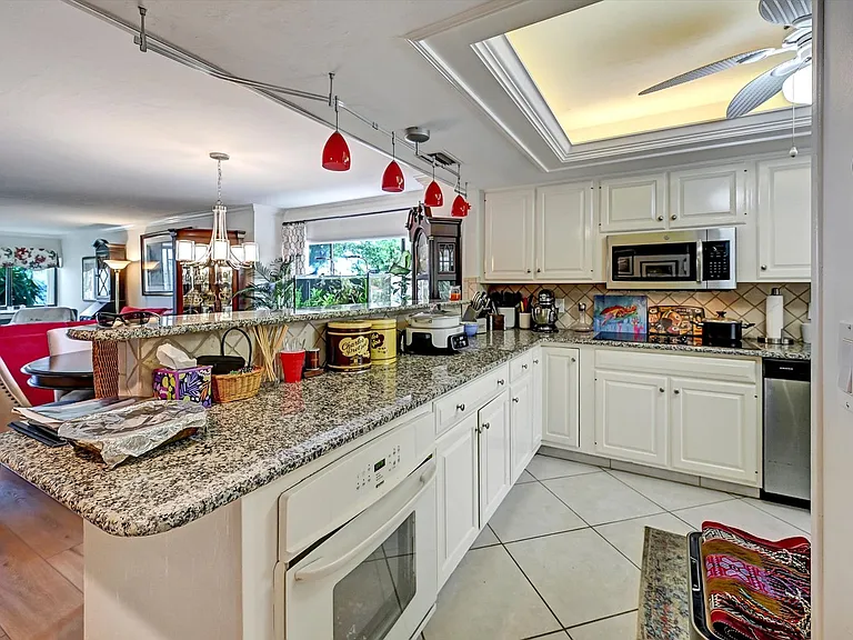 4821 S Landings Dr #106 — Photo 45