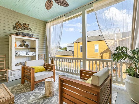 2nd image of 5024 Prytania St #5024
