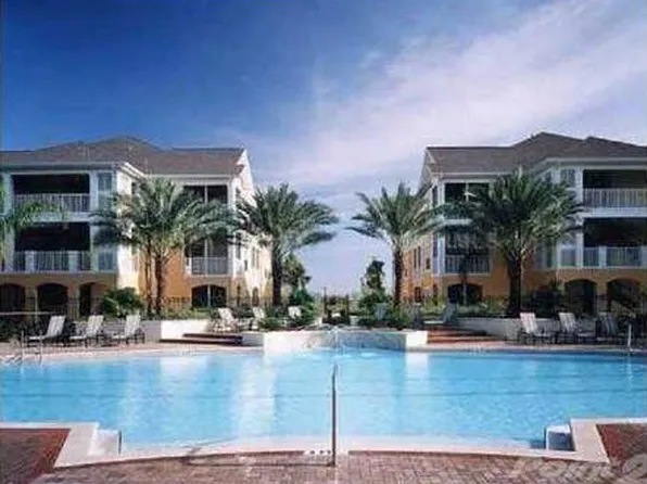 9312 Crescent Loop Cir APT 205, Tampa, FL 33619