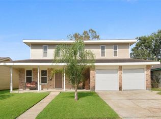 448 Westmeade Dr, Gretna, LA 70056