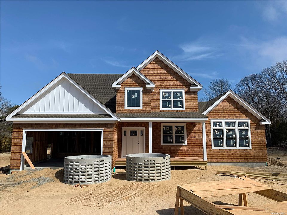 494 Montauk Highway, East Quogue, NY 11942 Zillow