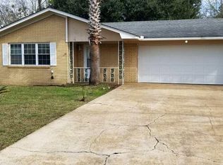 77 Easy St, Gulfport, MS 39503