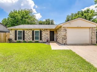 6916 Glendale Dr, North Richland Hills, TX 76182