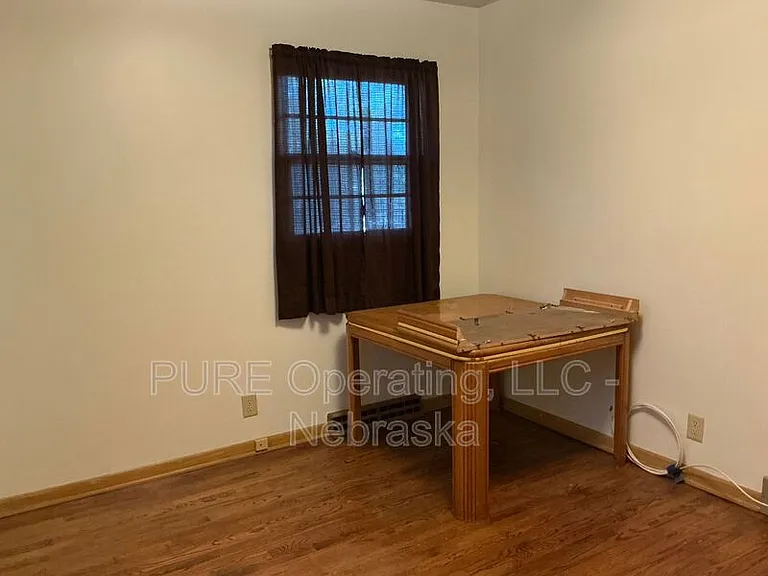 7602 Parker St — Photo 35