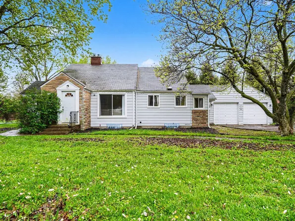 5610 Cascade Rd SE, Grand Rapids, MI 49546