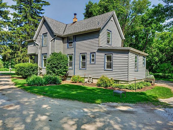 2nd image of 10612 N Cedarburg ROAD #10614