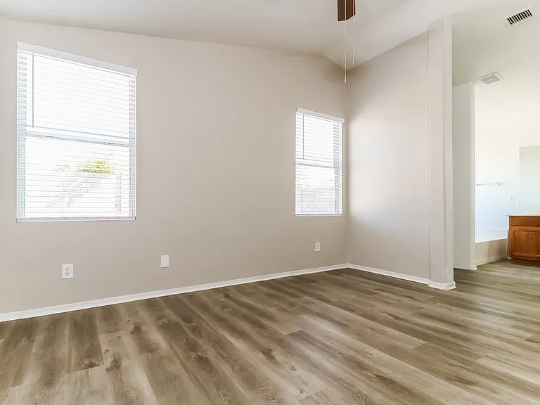 16196 W Mesquite Dr — Photo 9