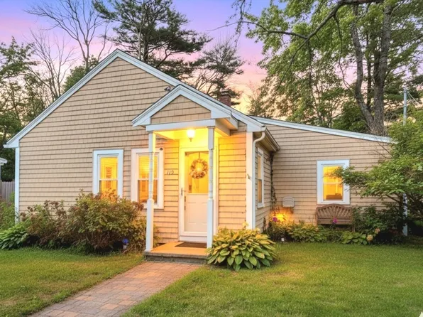 115 Waltham St, Halifax, MA 02341