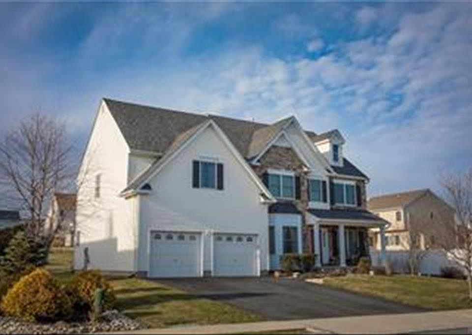 1st image of 2822 Eagle Nest Ln