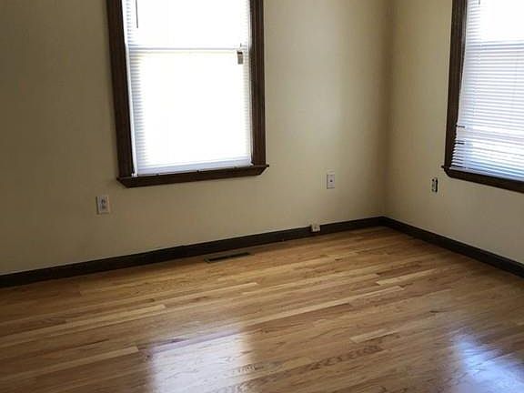 5th image of 279 Farrington St APT 1
