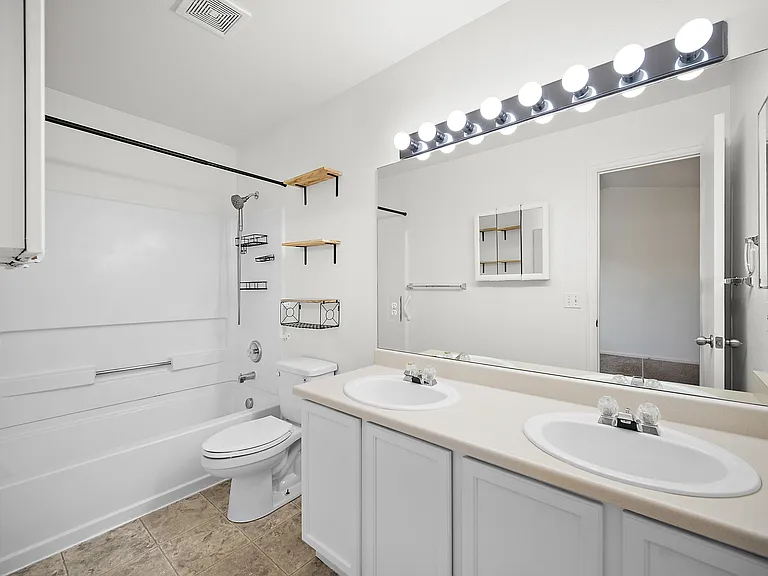 1355 Lords Hill Dr — Photo 22