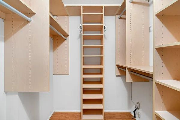 Sold by Compass | media 6