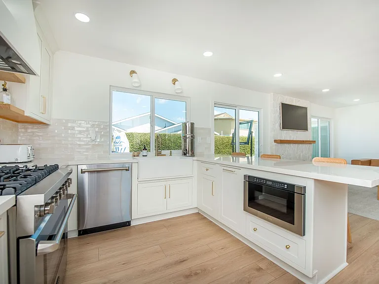 9891 Hot Springs Dr — Photo 13