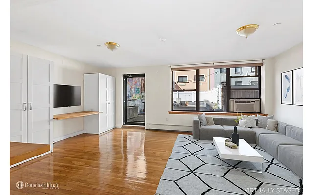 Rented by Douglas Elliman | media 15