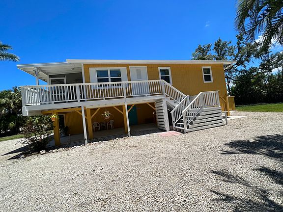 4th image of 16481 S Oleander Dr