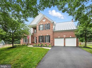 638 Meade Dr SW, Leesburg, VA 20175