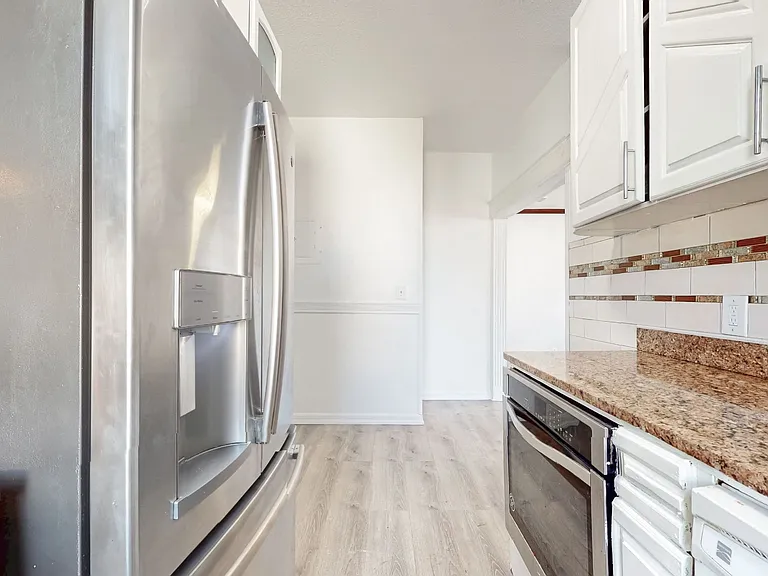 51 Jerome St #2 — Photo 8