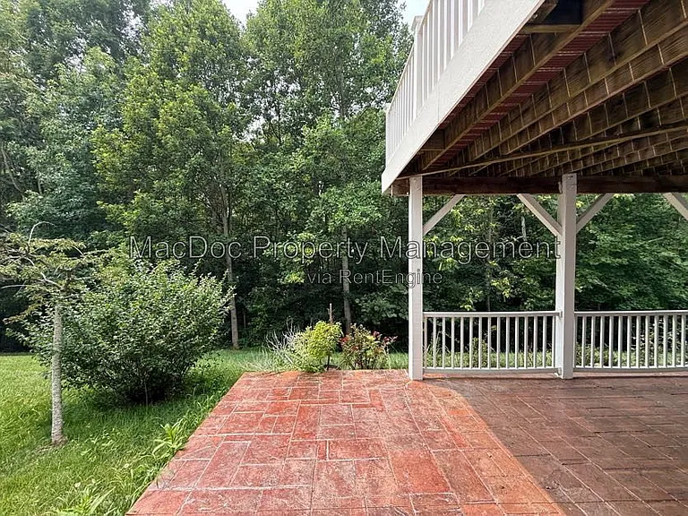 1404 Graham Dr — Photo 92
