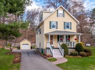 76 Peach Orchard Rd, Burlington, MA 01803