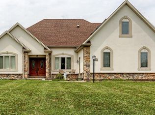101 Willow Lake Dr, Carlisle, PA 17015