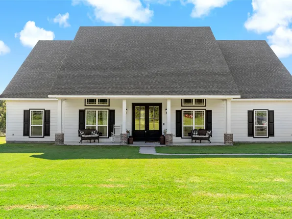 572 County Road 1460, Bogata, TX 75417