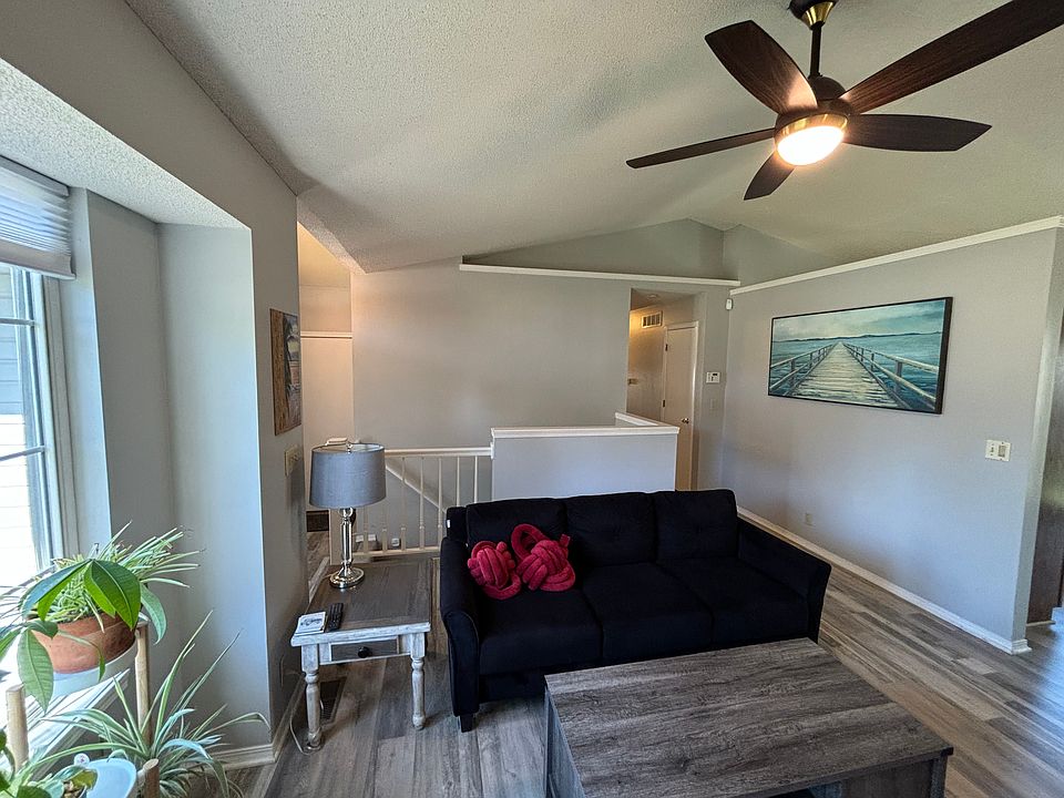 Upstairs Living Area