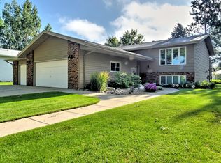 1301 Laramie Dr, Bismarck, ND 58504