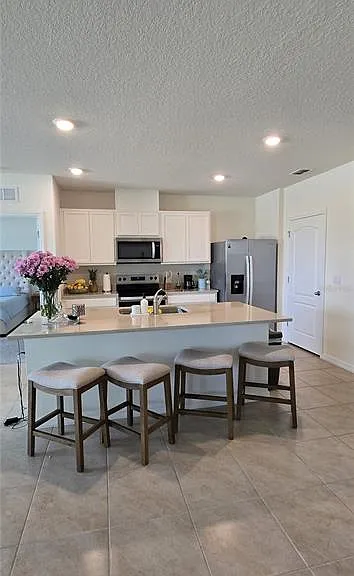 1136 Belfast Pl — Photo 2