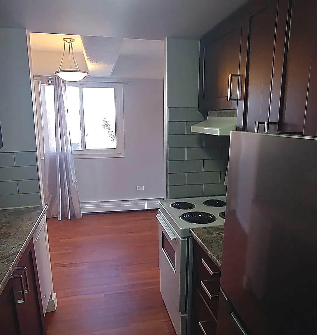 Brenton 602 — Photo 3