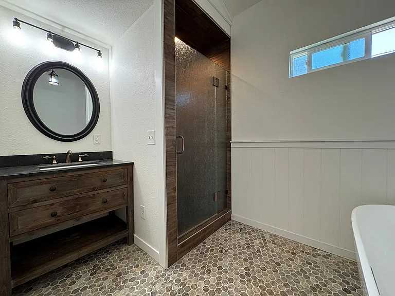 37 Olive St — Photo 16