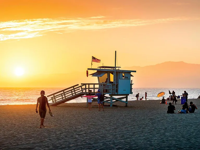1901 6th St #304 — Photo 23