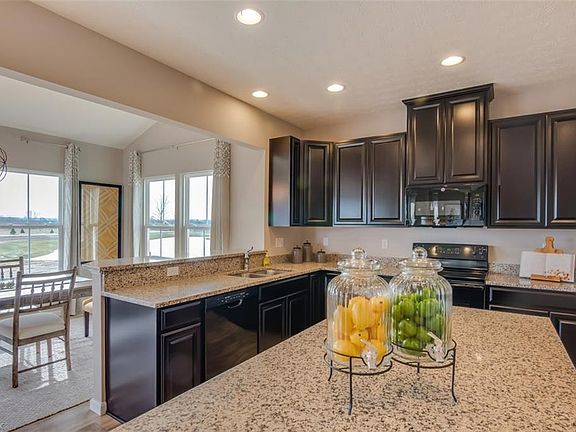 5th image of 38826 Coronado Ave