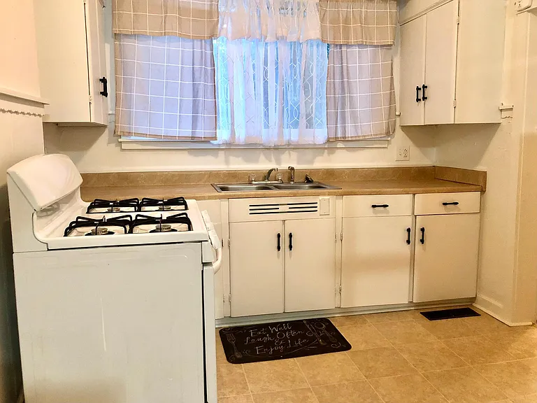 3910 S Harmon St #2 — Photo 8